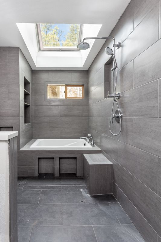 Bathroom Remodeling detail